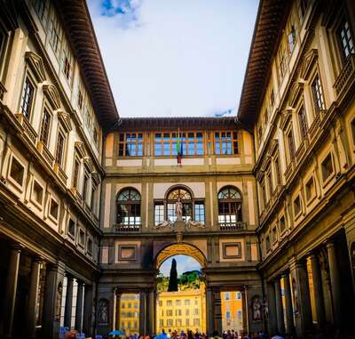 Firenze Uffizi storia, cosa vedere, costo biglietti e dove prenotare