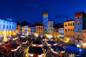 Natale Lucca
mercatini piazza Napoleone
eventi in Versilia dicembre
Mercatini di Natale Umbria 2025
Mercatini di Natale Perugia
Mercatini di Natale Assisi 2025
Natale ad Assisi
Mercatini di Natale Gubbio
Albero di Natale di Gubbio
Mercatini di Natale Spoleto
Eventi Natale Umbria
Borghi umbri a Natale
Luci di Natale Umbria
Presepi viventi Umbria
Cosa fare a Natale in Umbria
Villaggi natalizi Umbria
Idee weekend Natale Umbria